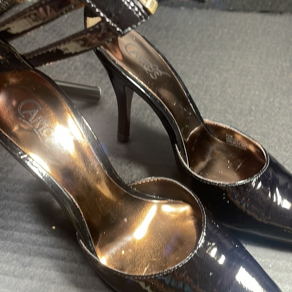 Carlos Santana Black Patent zip up 3 strap ankle heels 5.5M Excellent PRICE FIRM - Picture 13 of 14